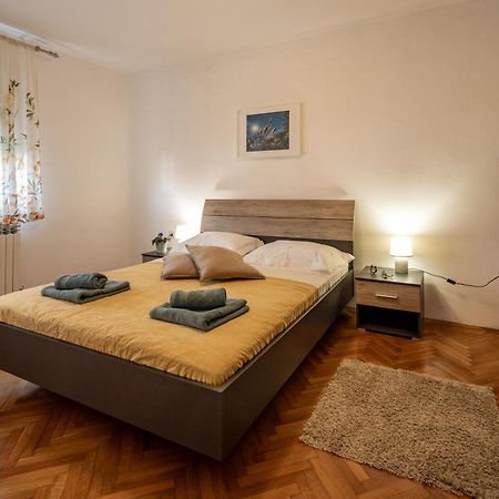 Apartman Maria Пула Екстер'єр фото